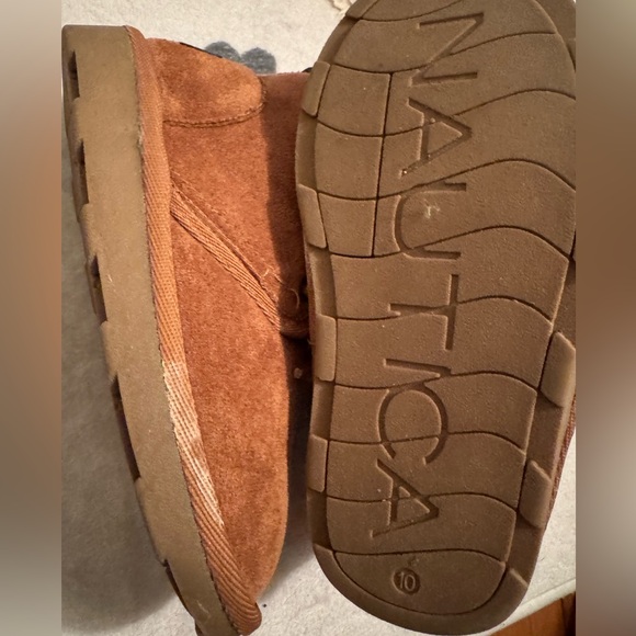 Nautica Tan toddler Booties with Soft Lining - Picture 3 of 3